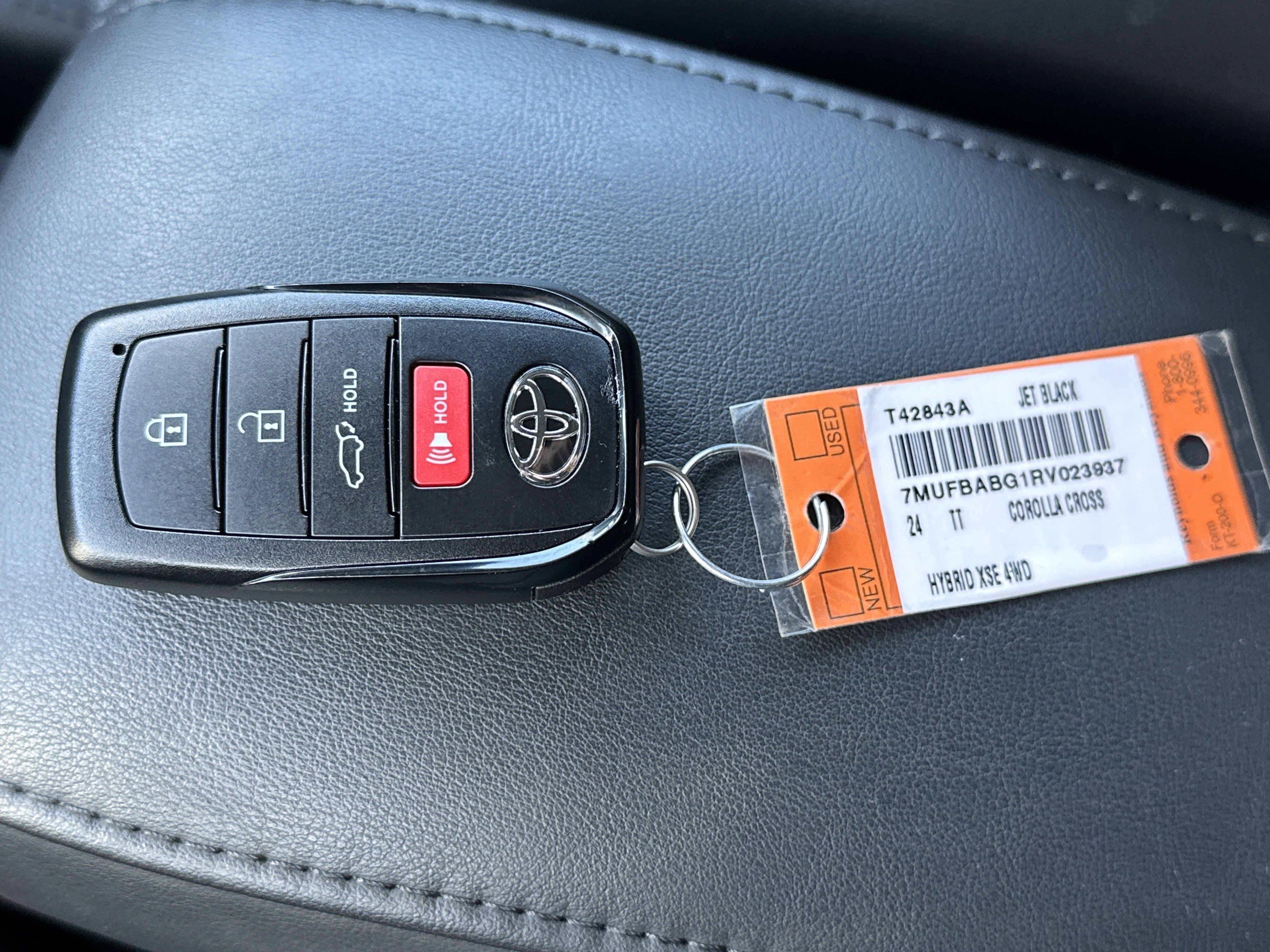 Used 2024 Toyota Corolla Cross AWD Hybrid w/ Convenience Package image 36