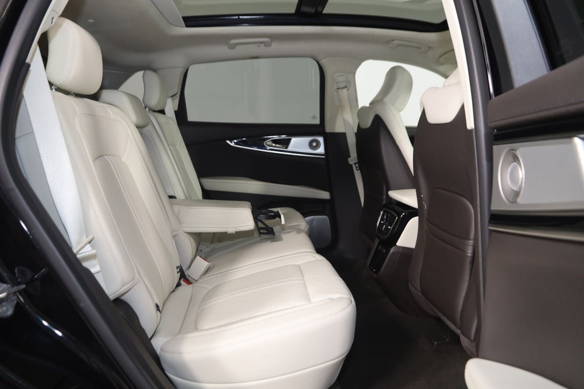 Used 2023 Lincoln Nautilus Black Label AWD/4WD image 16