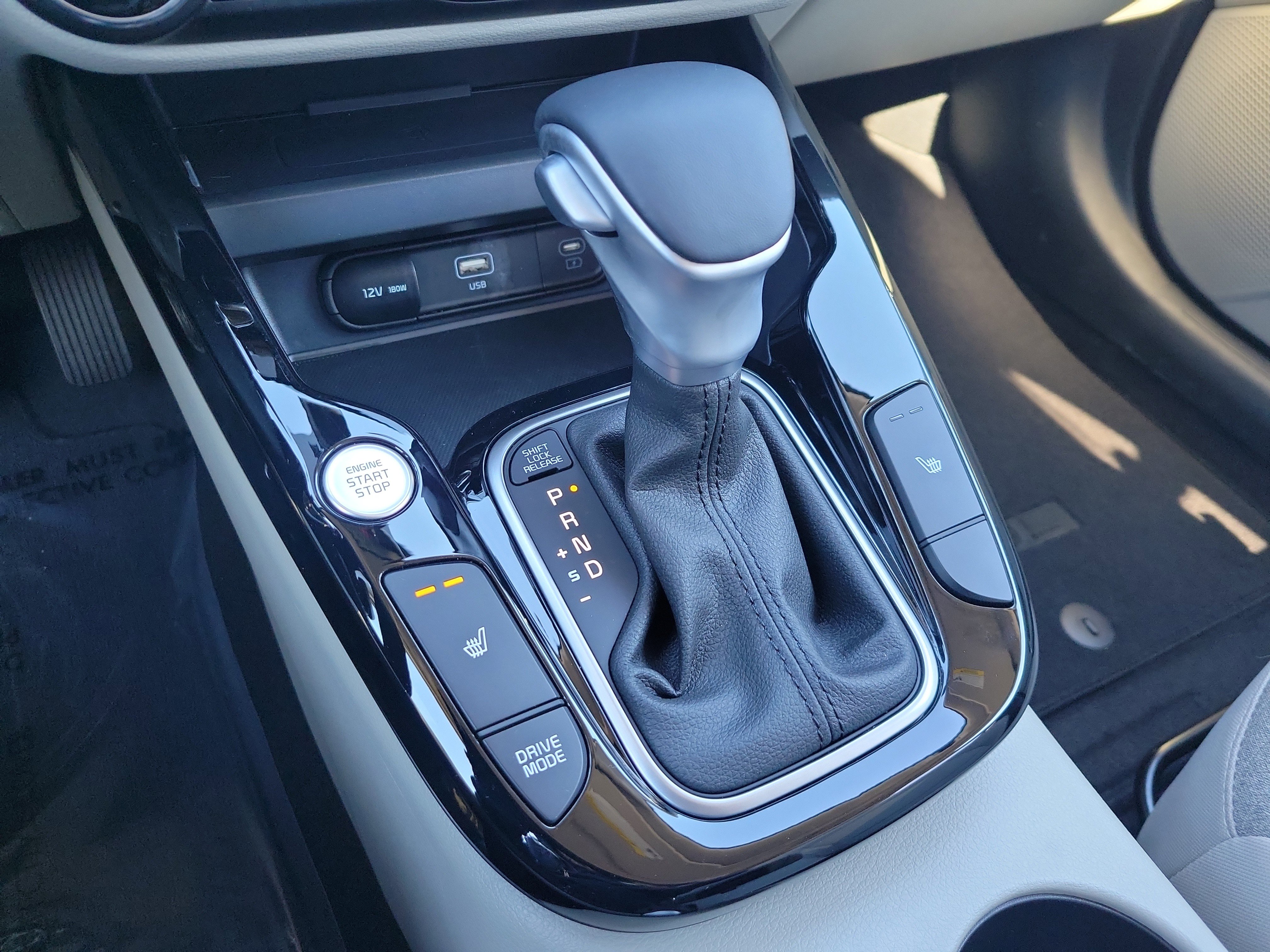 Used 2025 Kia Soul EX image 24
