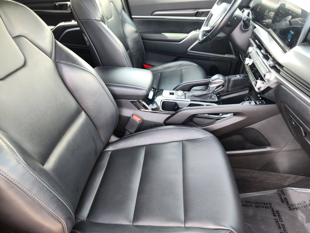 Used 2025 Kia Telluride S AWD/4WD image 5
