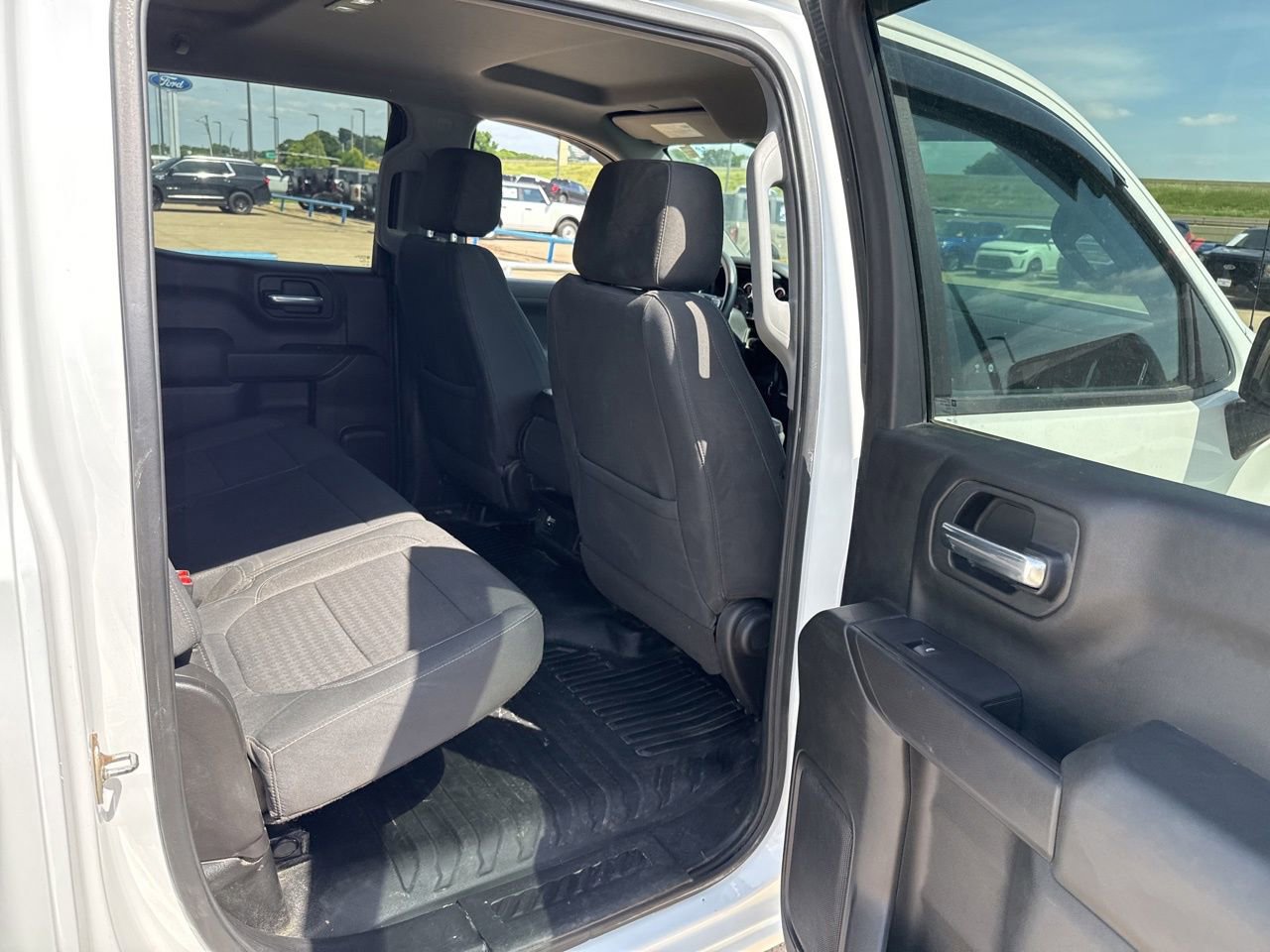 Used 2020 Chevrolet Silverado 1500 LT w/ Bed Protection Package AWD/4WD image 12