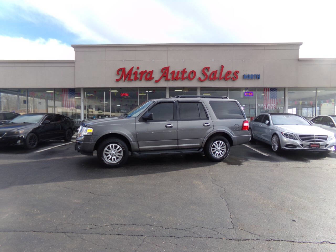 Used 2011 Ford Expedition XLT w/ Leather Seating Pkg