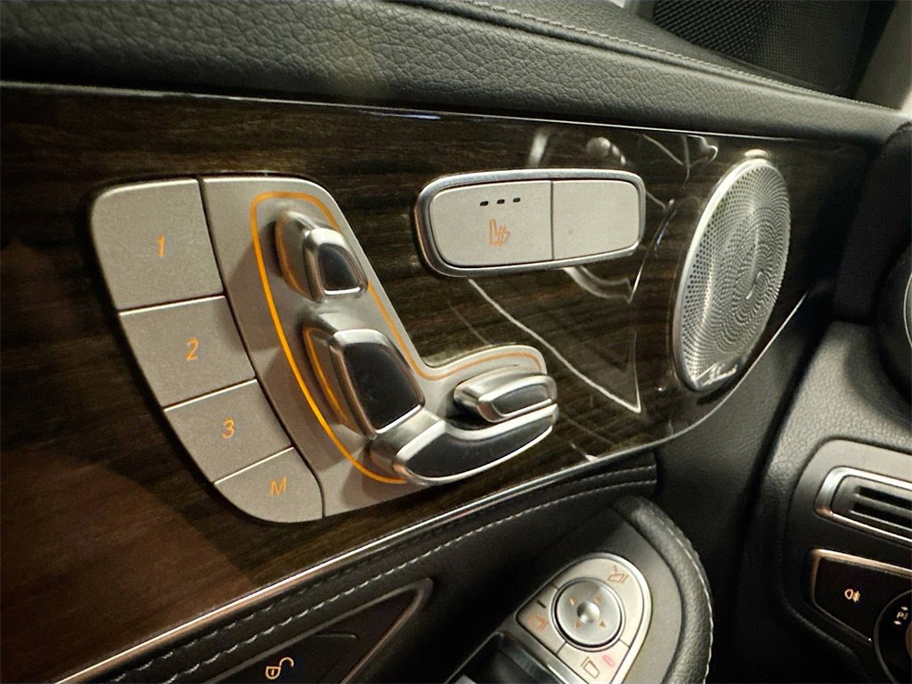 Used 2015 Mercedes-Benz C 300 4MATIC Sedan image 23