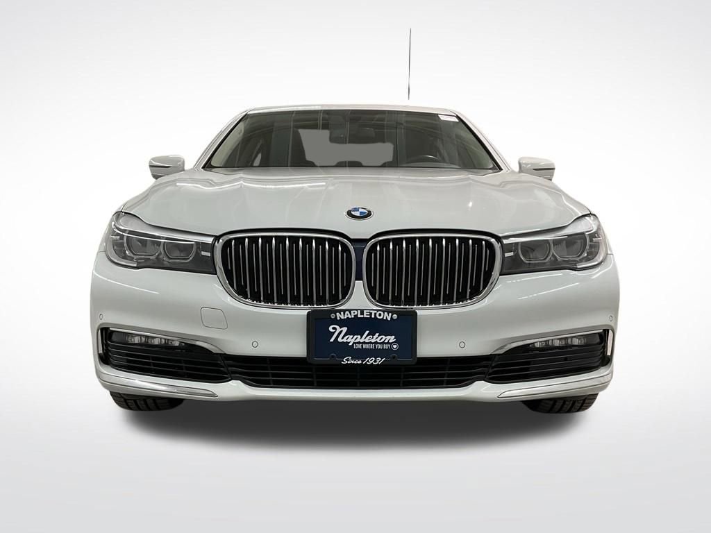 Used 2018 BMW 740i xDrive image 5