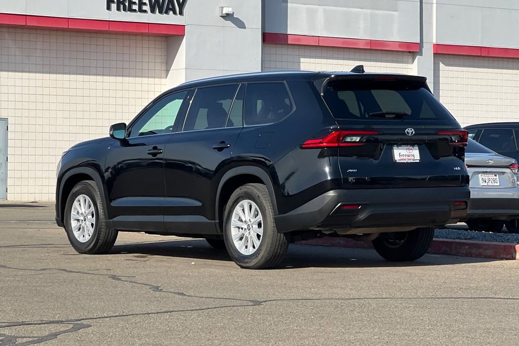Certified 2025 Toyota Grand Highlander XLE image 7