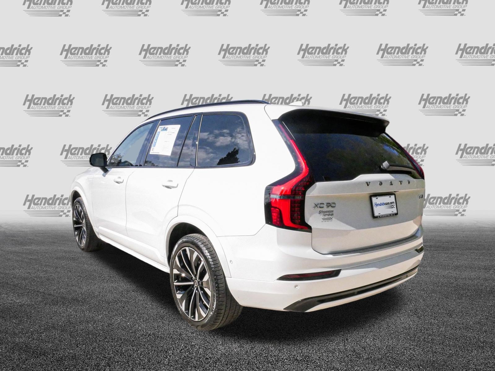 Used 2026 Volvo XC90 B6 Ultra w/ Protection Package Premier AWD/4WD image 8