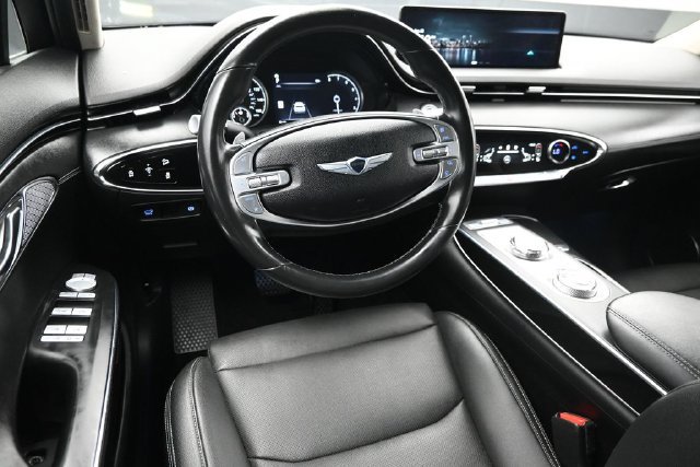 Used 2022 Genesis GV70 2.5T AWD/4WD image 19
