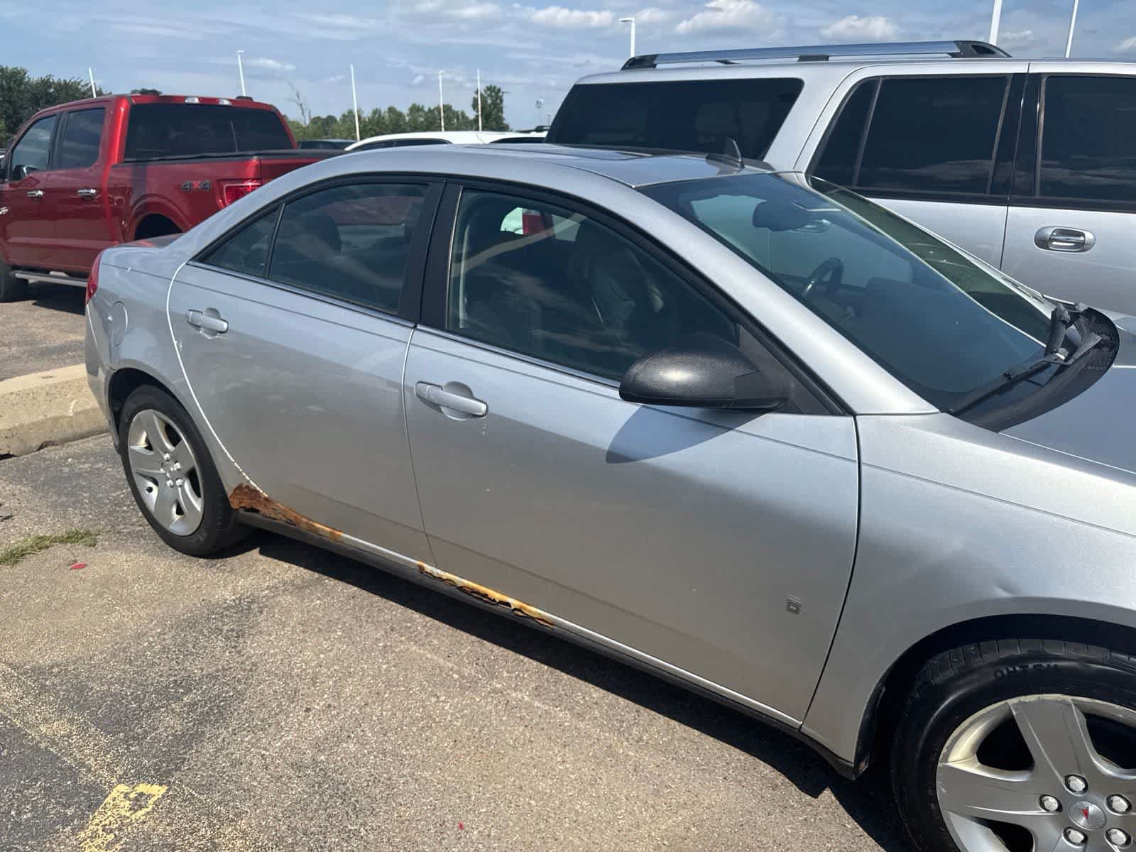 Used 2009 Pontiac G6 Sedan w/ Sun And Sound Package FWD image 8