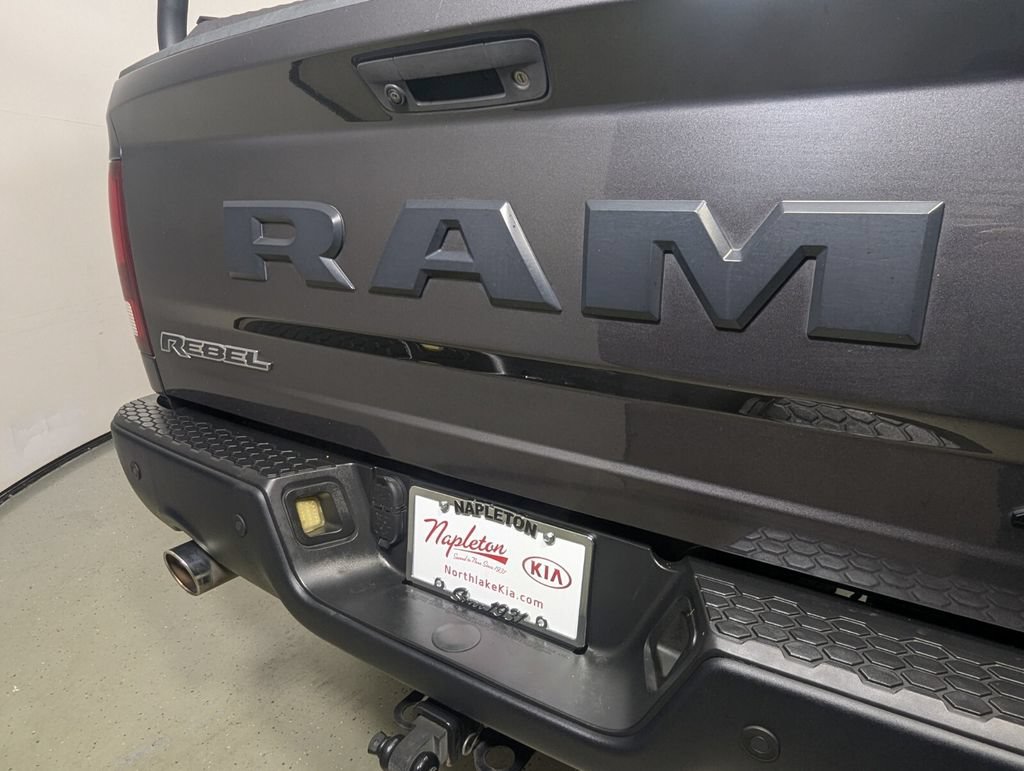 Used 2016 RAM 1500 Rebel w/ Luxury Group AWD/4WD image 8