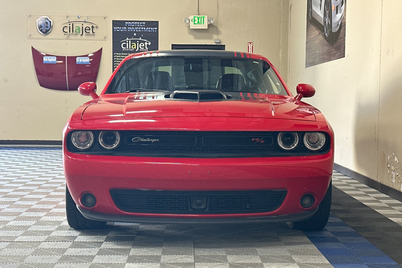 Used 2016 Dodge Challenger R/T Plus RWD image 9