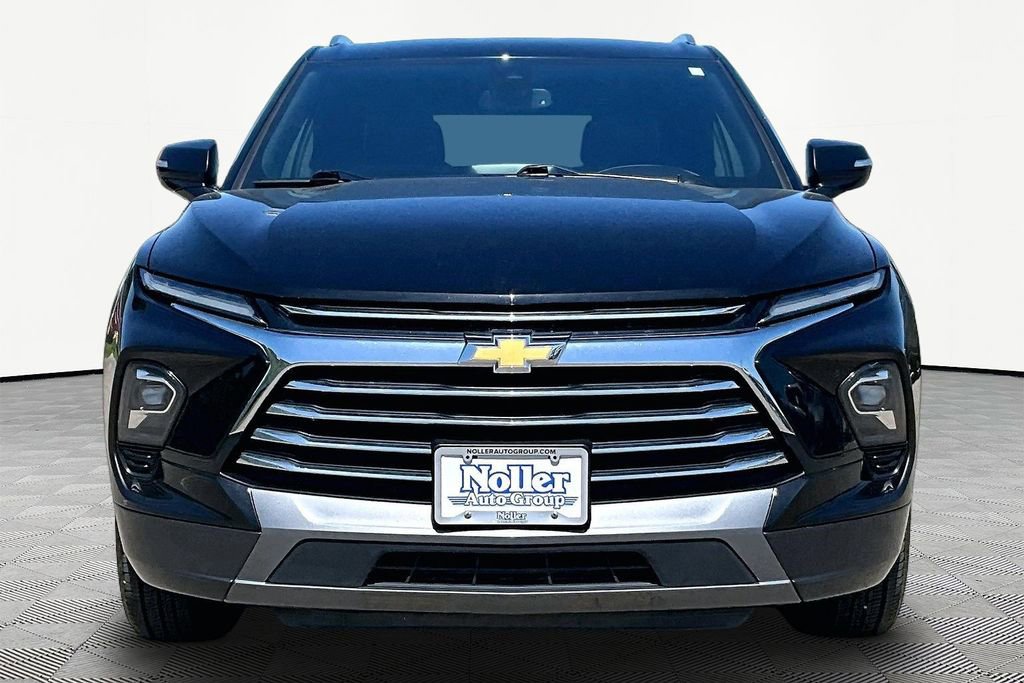 Used 2024 Chevrolet Blazer Premier AWD/4WD image 3