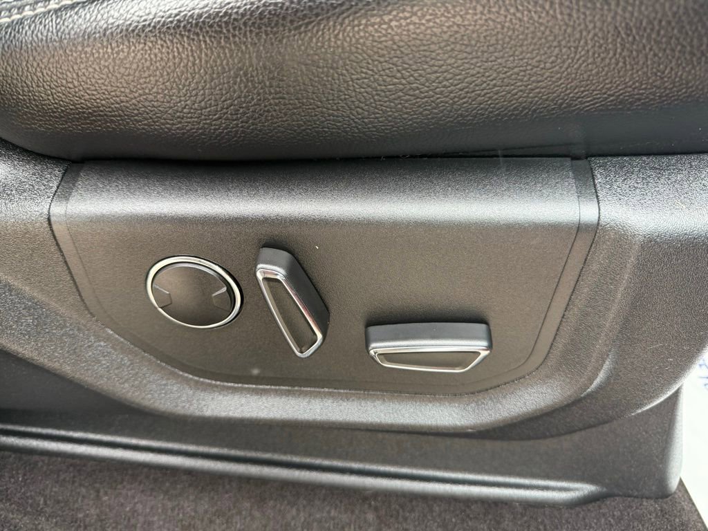 Used 2018 Ford F150 Lariat w/ Equipment Group 502A Luxury image 24