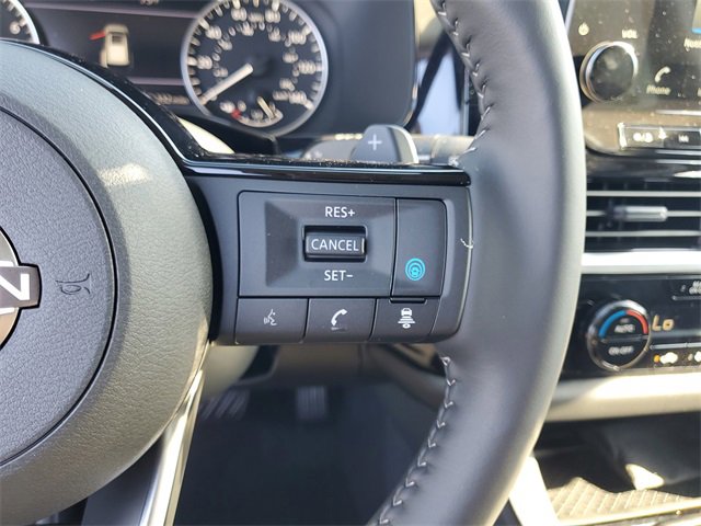 New 2025 Nissan Pathfinder SL image 12