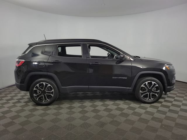 Used 2023 Jeep Compass Limited AWD/4WD image 10