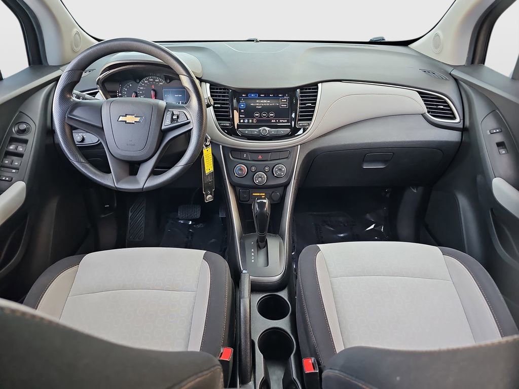 Used 2020 Chevrolet Trax LS image 17