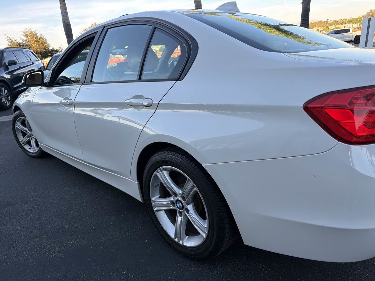 Used 2015 BMW 328i Sedan RWD image 12