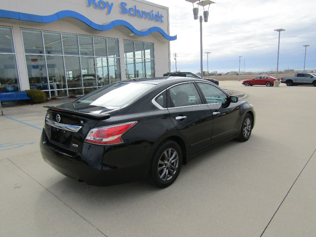 Used 2015 Nissan Altima 2.5 S w/ Special Edition Package FWD image 6