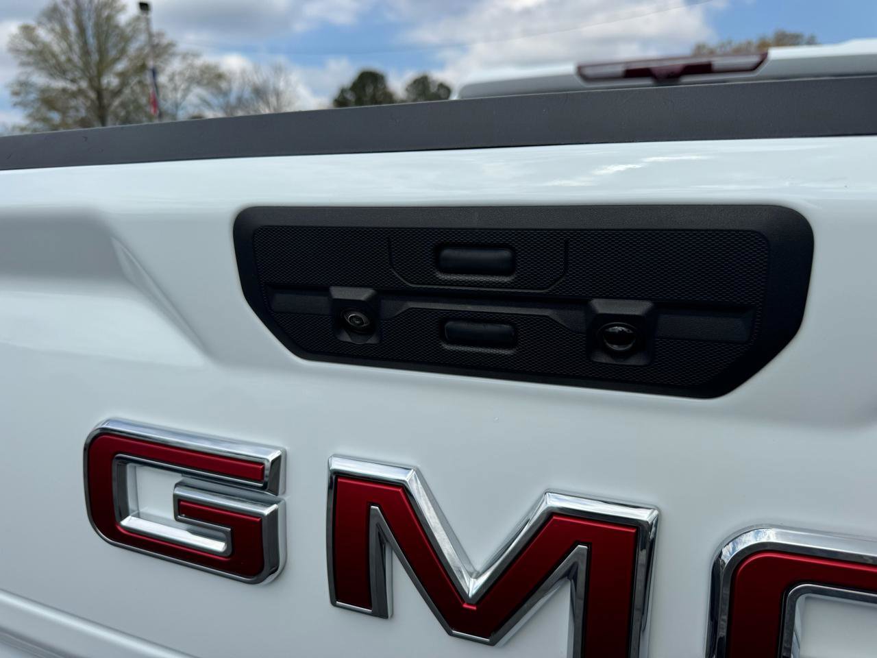 Used 2021 GMC Sierra 1500 AT4 w/ AT4 Value Package image 8