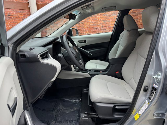 Used 2022 Toyota Corolla Cross LE image 22