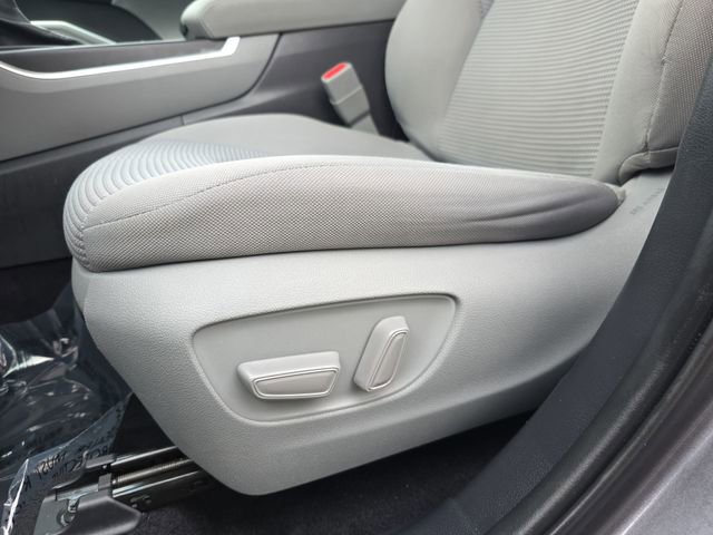 Used 2021 Toyota Highlander L image 43