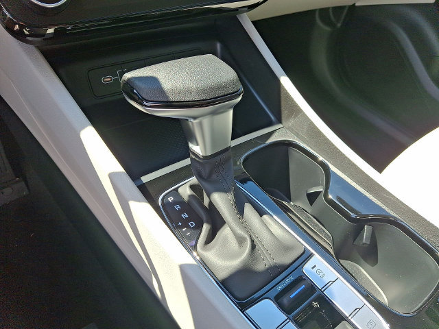 New 2026 Hyundai Tucson SEL Plus w/ Tow & Go Package FWD image 16