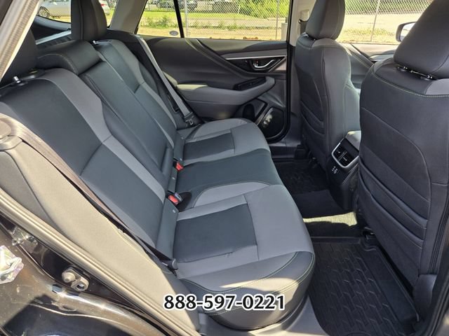 Used 2025 Subaru Outback Onyx Edition AWD/4WD image 18