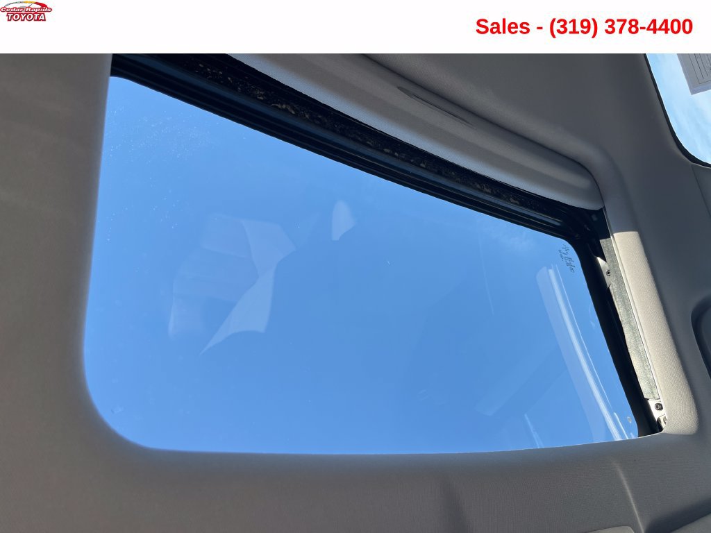 Used 2017 Honda CR-V EX image 17