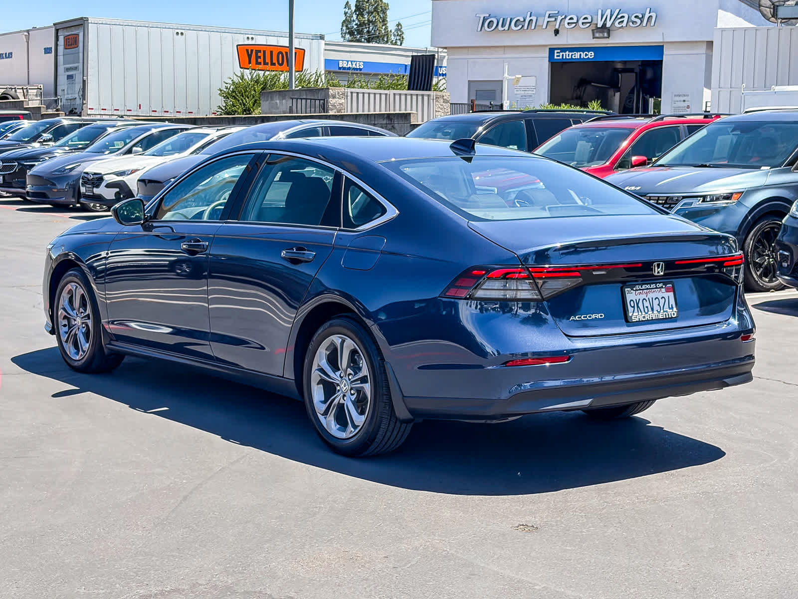 Used 2024 Honda Accord EX image 2