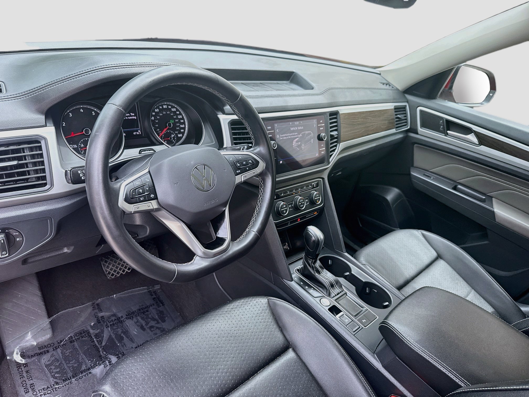 Used 2021 Volkswagen Atlas SE w/ Panoramic Sunroof Package FWD image 9