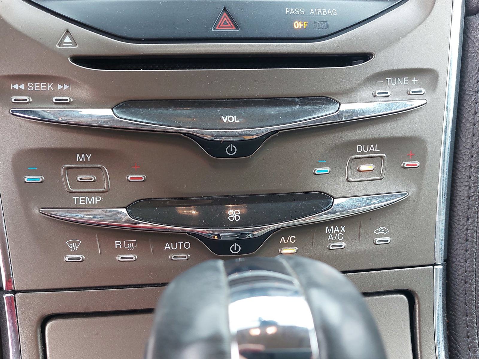 Used 2011 Lincoln MKX AWD w/ 102A Rapid Spec Order Code image 21