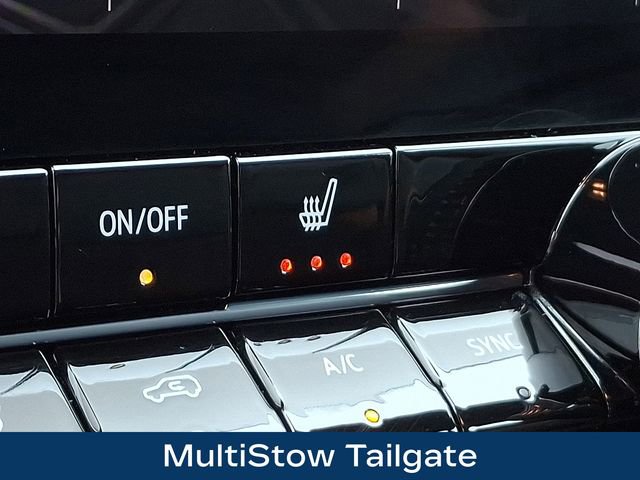 Used 2024 GMC Canyon AT4 image 30