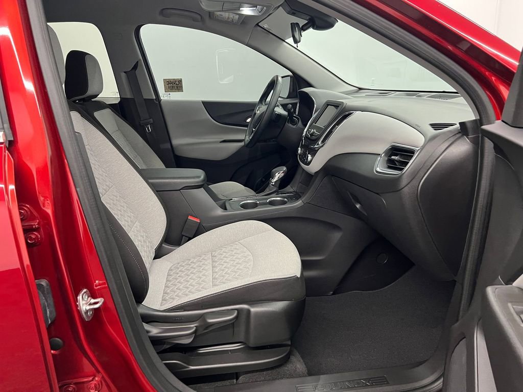 Used 2024 Chevrolet Equinox LT AWD/4WD image 26