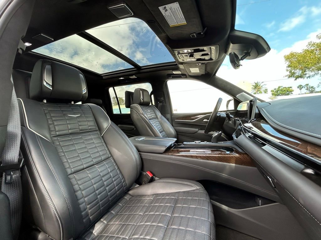 Used 2024 Cadillac Escalade ESV Sport Platinum w/ LPO, ONYX Package image 43