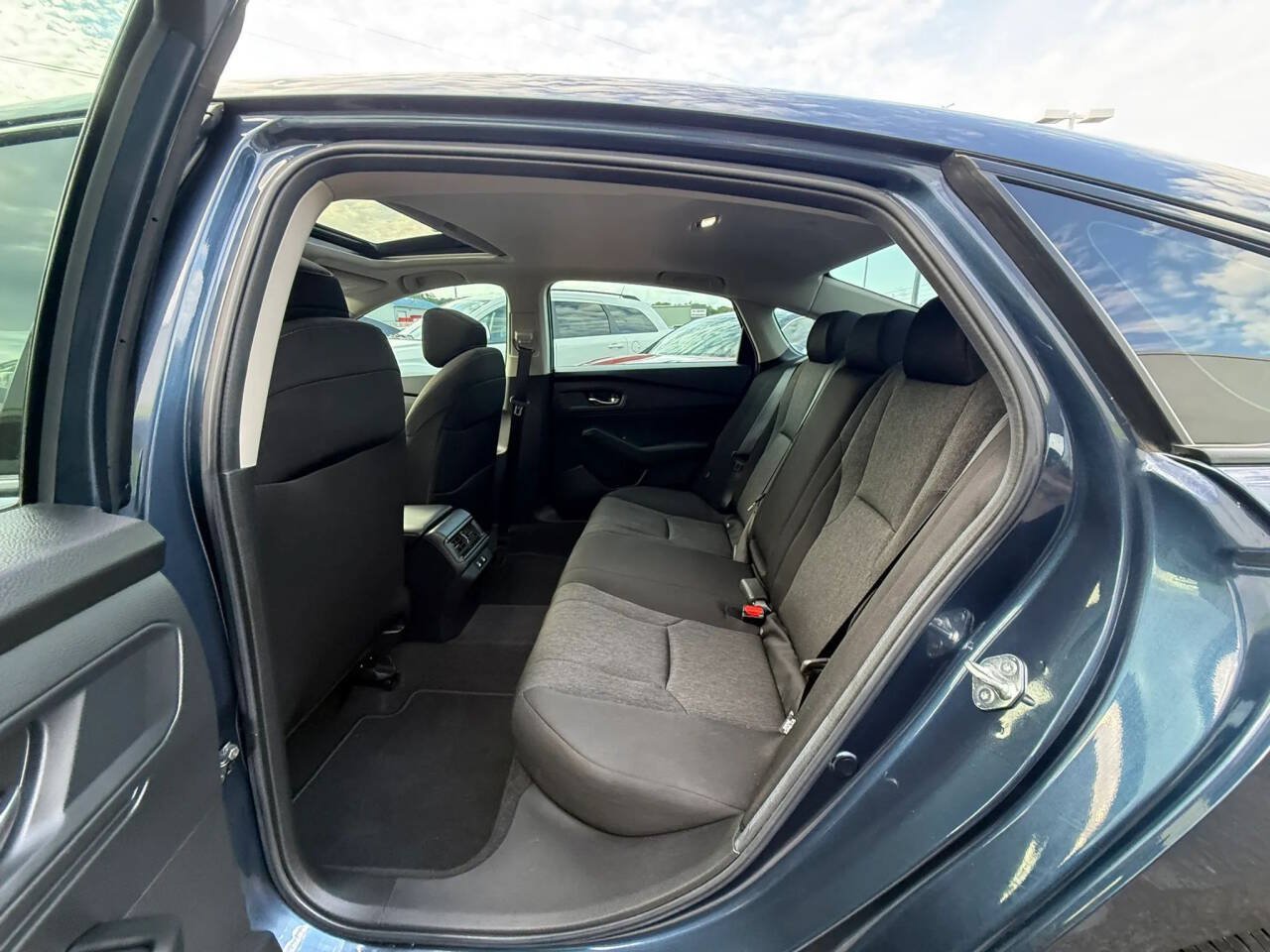 Used 2025 Honda Accord SE image 13
