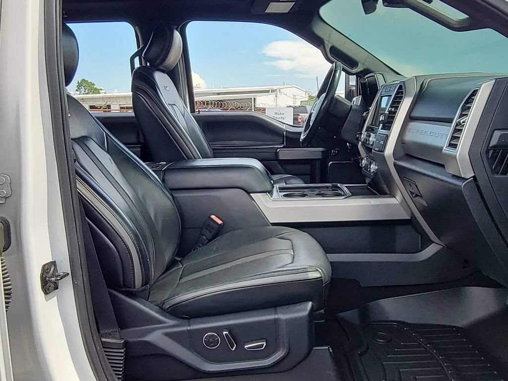 Used 2019 Ford F250 Platinum w/ Platinum Ultimate Package AWD/4WD image 29