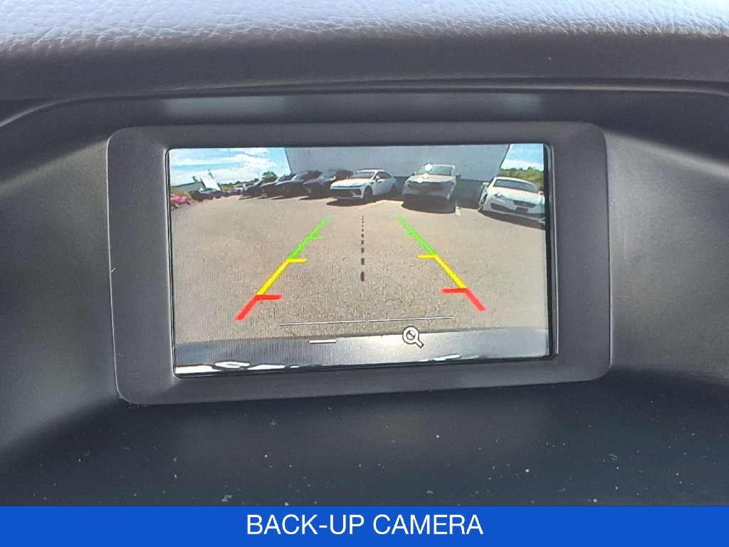 Used 2018 Ford Focus SE w/ Cold Weather Package FWD image 24
