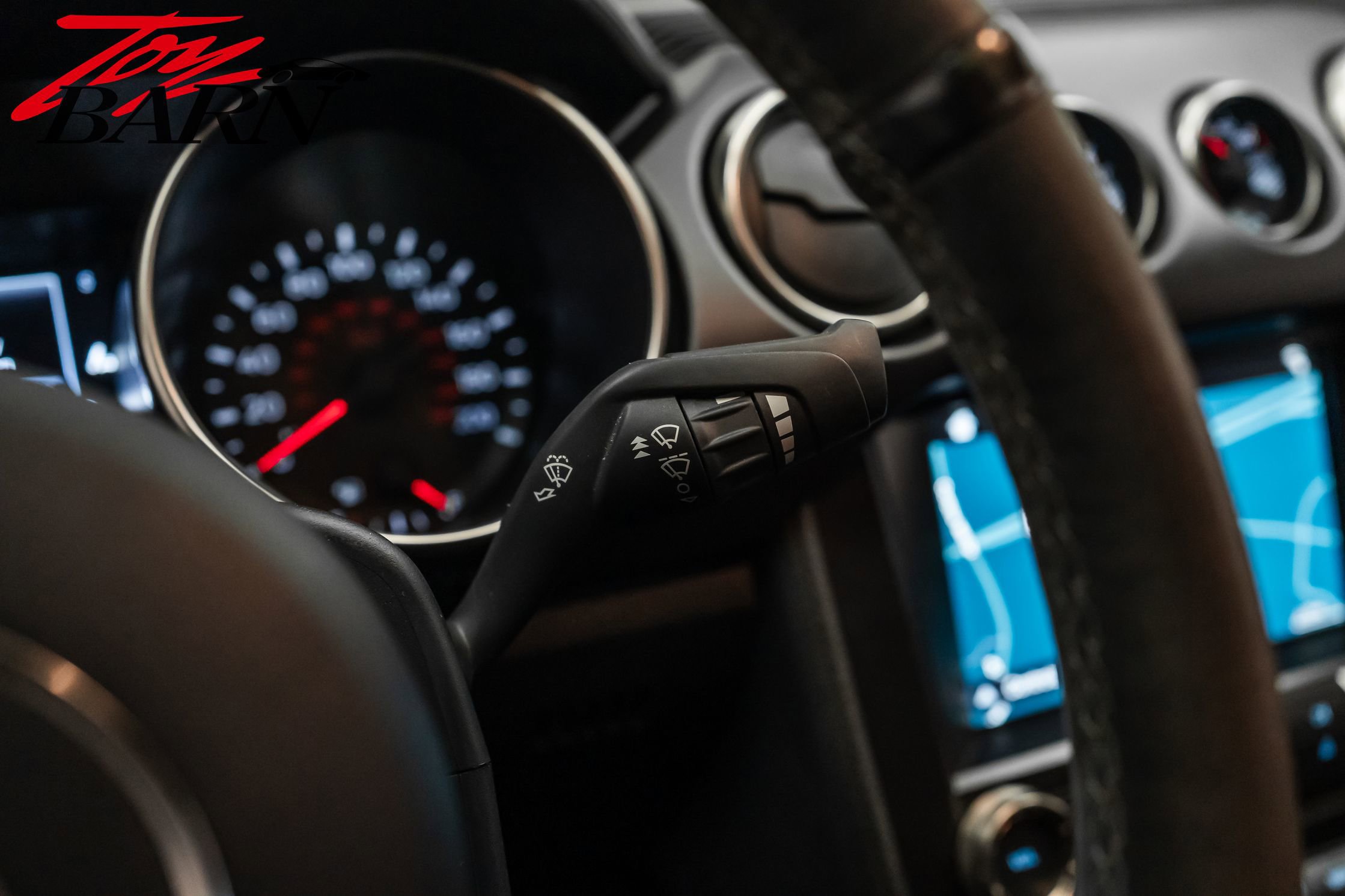 Used 2016 Ford Mustang Shelby GT350 w/ Technology Package image 32