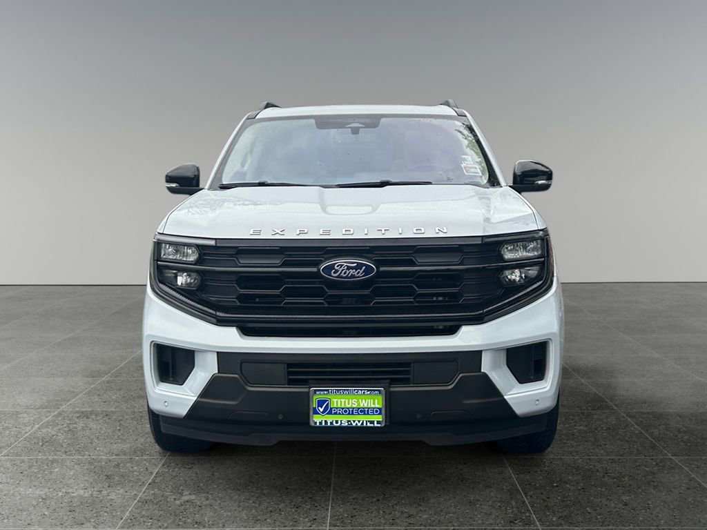 Used 2025 Ford Expedition Active image 2