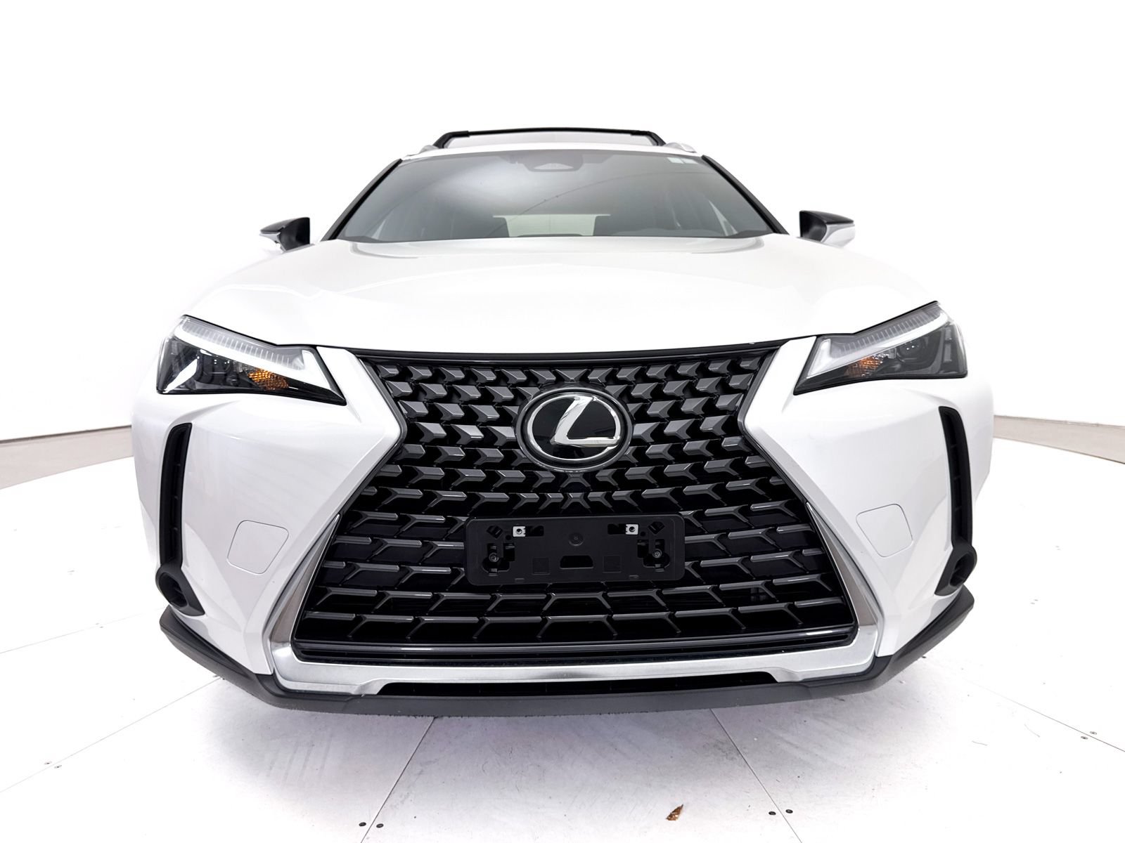 Used 2025 Lexus UX 300h FWD w/ Accessory Package (Z2) image 11