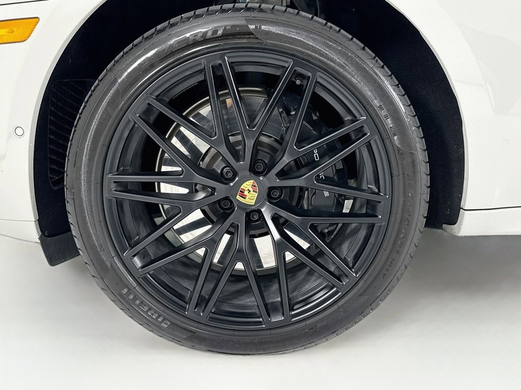 Certified 2026 Porsche Macan GTS AWD/4WD image 33