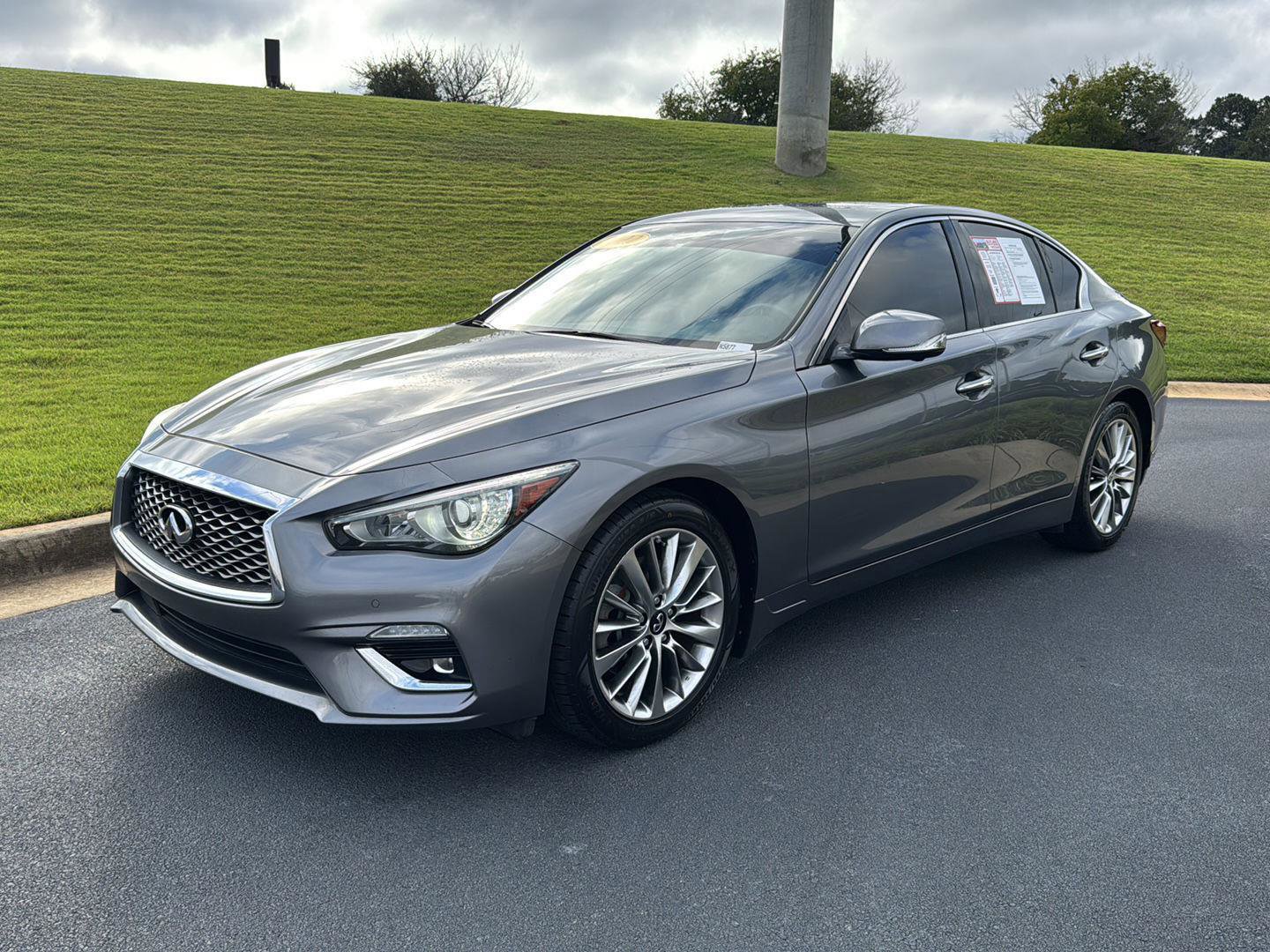 Used 2022 INFINITI Q50 Luxe w/ Cargo Package image 2
