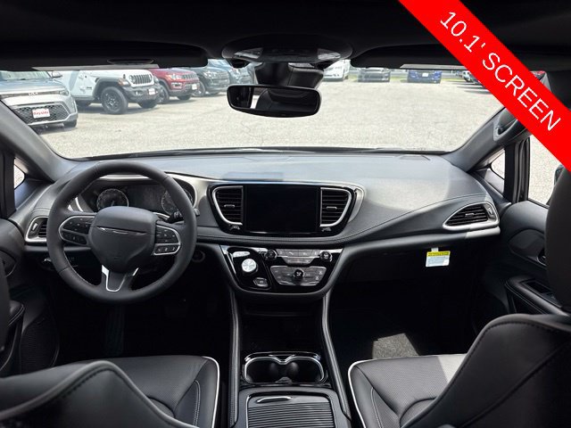 New 2027 Chrysler Pacifica Limited w/ Family Tech Group FWD image 3