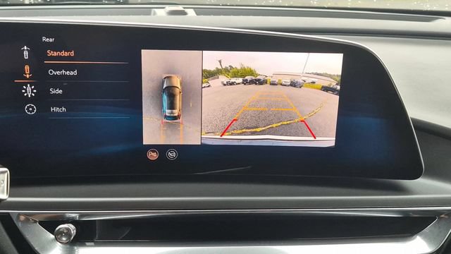Used 2024 Cadillac Lyriq Tech w/ Driver Assist Package AWD/4WD image 23