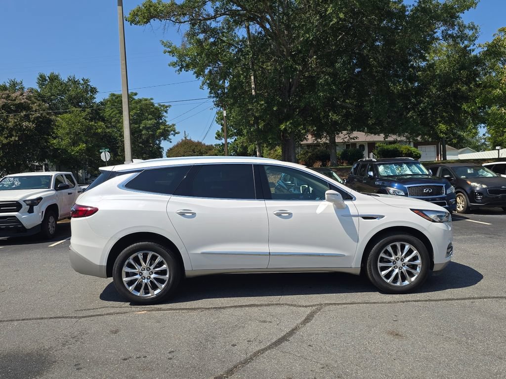 Used 2019 Buick Enclave Premium w/ Experience Buick Package AWD/4WD image 2