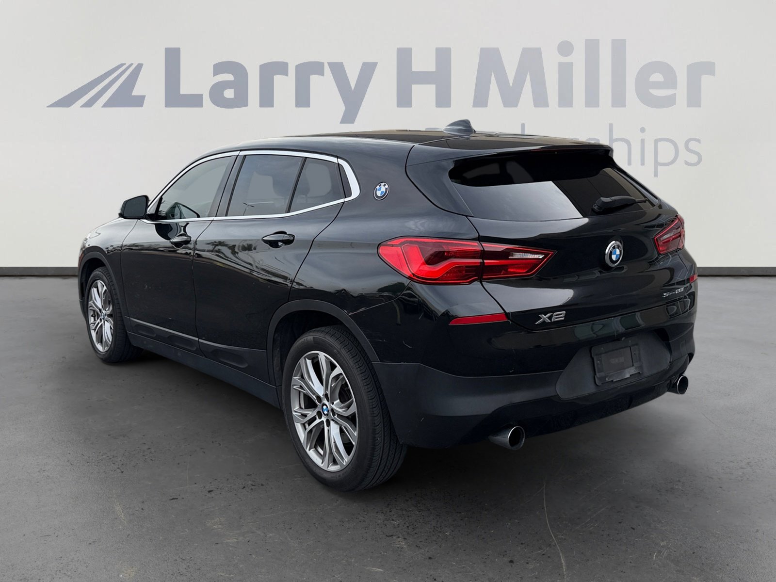 Used 2018 BMW X2 sDrive28i w/ Convenience Package image 3