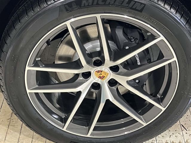 New 2026 Porsche Macan AWD/4WD image 11