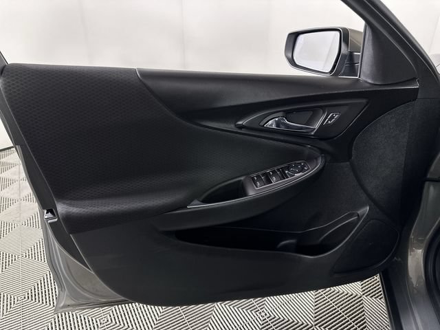 Used 2018 Chevrolet Malibu LT FWD image 23
