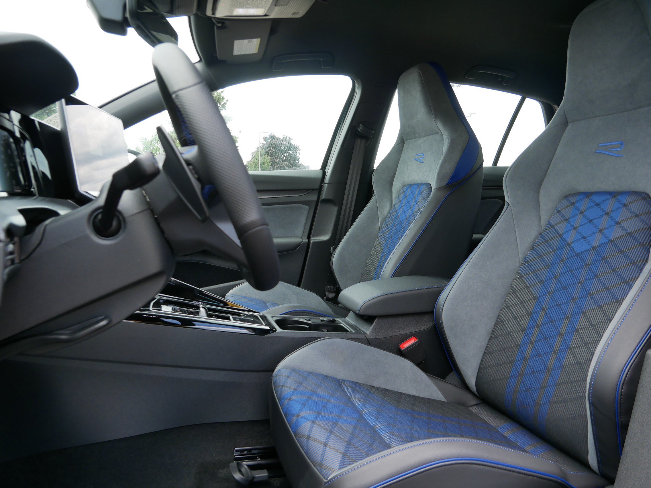 New 2026 Volkswagen Golf w/ Euro Style Package AWD/4WD image 4