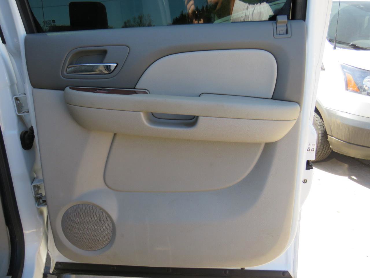 Used 2013 GMC Sierra 2500 SLT w/ SLT Convenience Package image 29