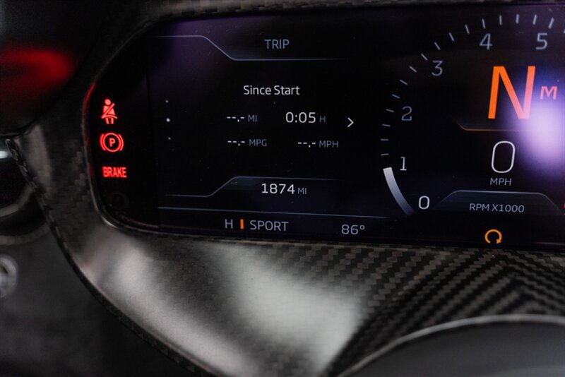 Used 2024 McLaren 750S Spider RWD image 97